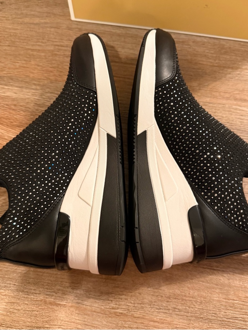 MICHAEL Michael Kors Willis Knit Trainer Wedge Sneakers Black Rhinestones Sz 7 - Picture 6 of 8